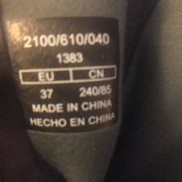 Nwt $69 ZARA Brown Leather Ankle Boots w/ Lug Soles Size: 6.5 / 37 - Picture 3 of 6